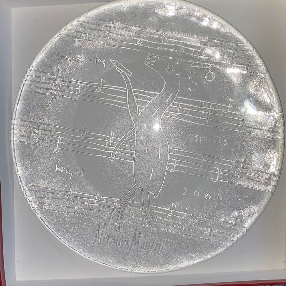 Neiman Marcus 2004 Christmas plate